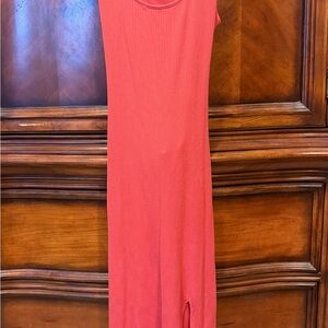 Sugarlips Coral Ribbed Maxi Dress with Open Back size small